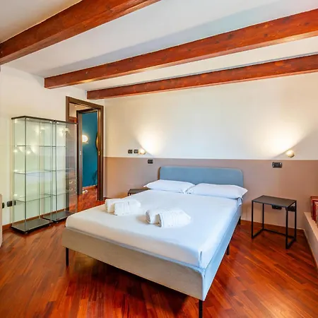 Appartement De Amicis' Nest - Center